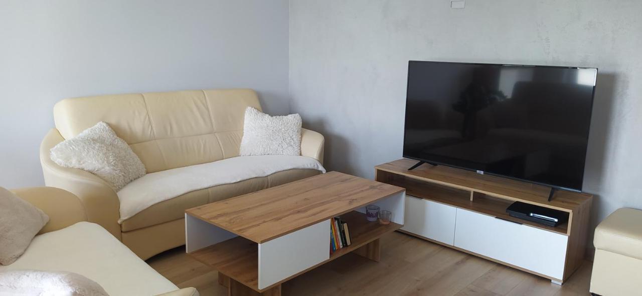 Apartament Z Widokiem Piła Esterno foto